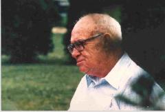 Tuesday December 13, 2005 20:24 - grandpaS.jpg