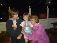 Saturday August 05, 2006 18:02 - SUC40012.jpg