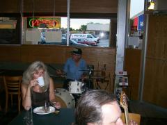 Thursday July 12, 2007 19:54 - 102_1225.jpg